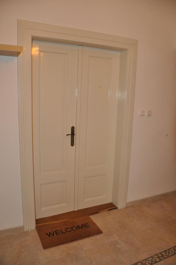 ליטומיסי Apartman U Vaclava V Centru Mesta מראה חיצוני תמונה